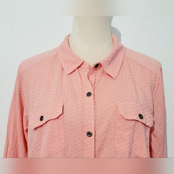 Christopher & Banks woman Petite P/XL Textured Button-Up Shirt Pink 100% Cotton - Picture 2 of 10